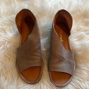 Free people flat sandals